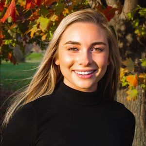 Meet your Posher, Nicole